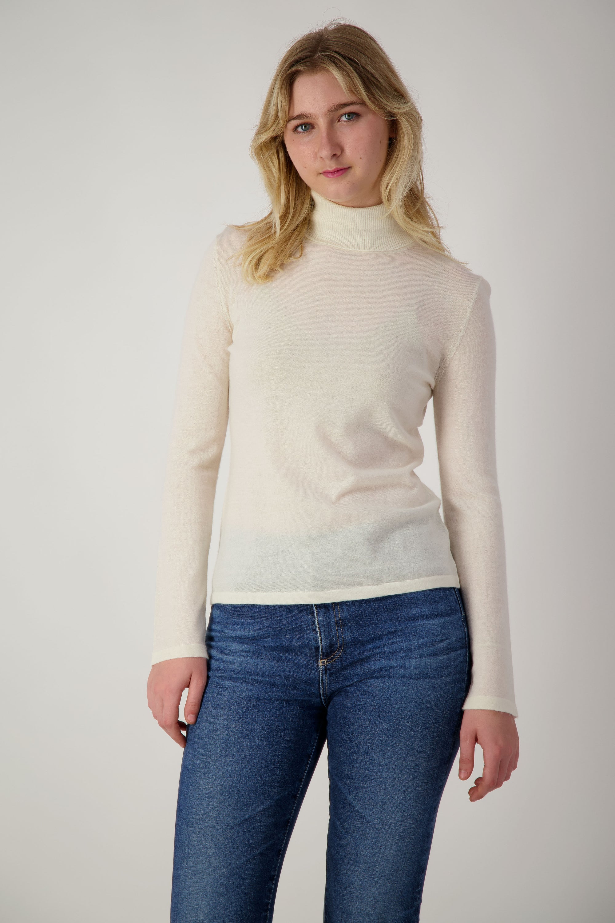 Baby Cashmere Turtleneck - Nuan Cashmere - classic - elegant - cashmere
