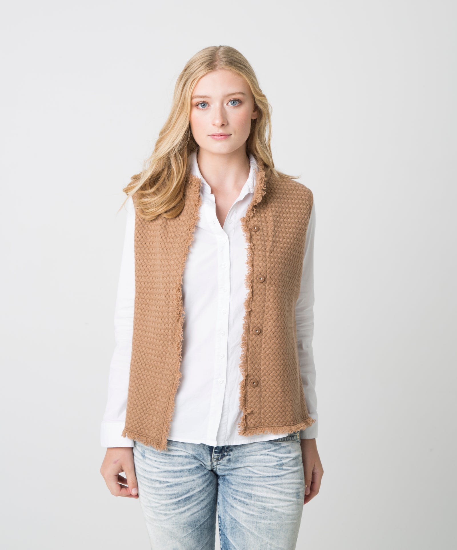 Coco Mandarin Vest - Nuan Cashmere - classic - elegant - cashmere