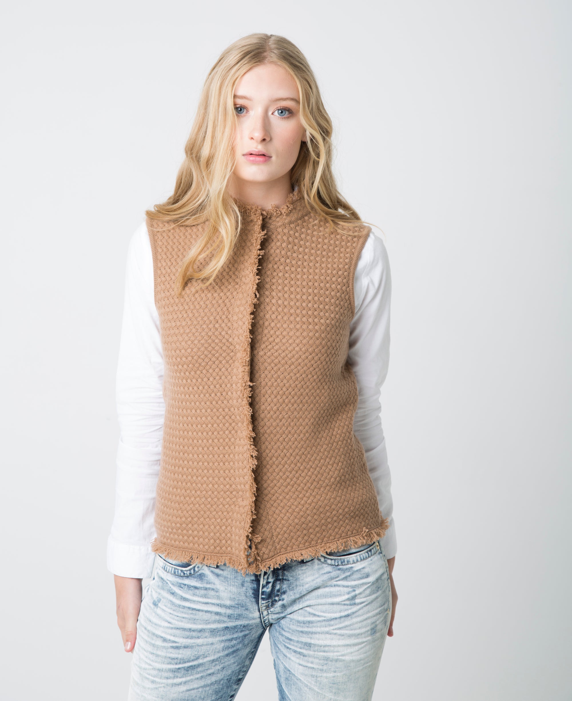 Coco Mandarin Vest - Nuan Cashmere - classic - elegant - cashmere