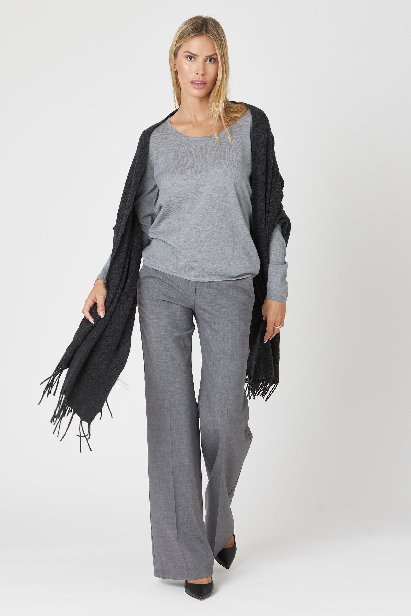 Hand Fringed Shawl - Nuan Cashmere - classic - elegant - cashmere