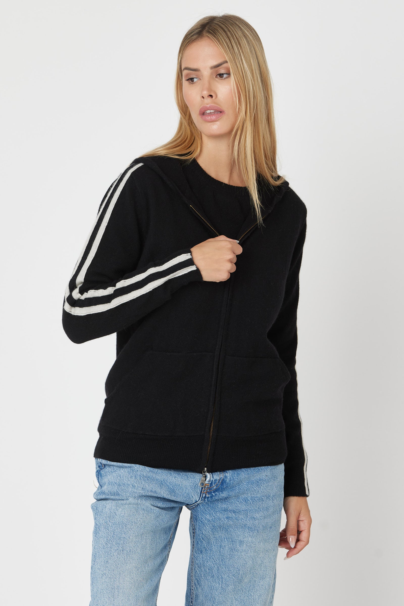 Off-duty Hoodie - Nuan Cashmere - classic - elegant - cashmere