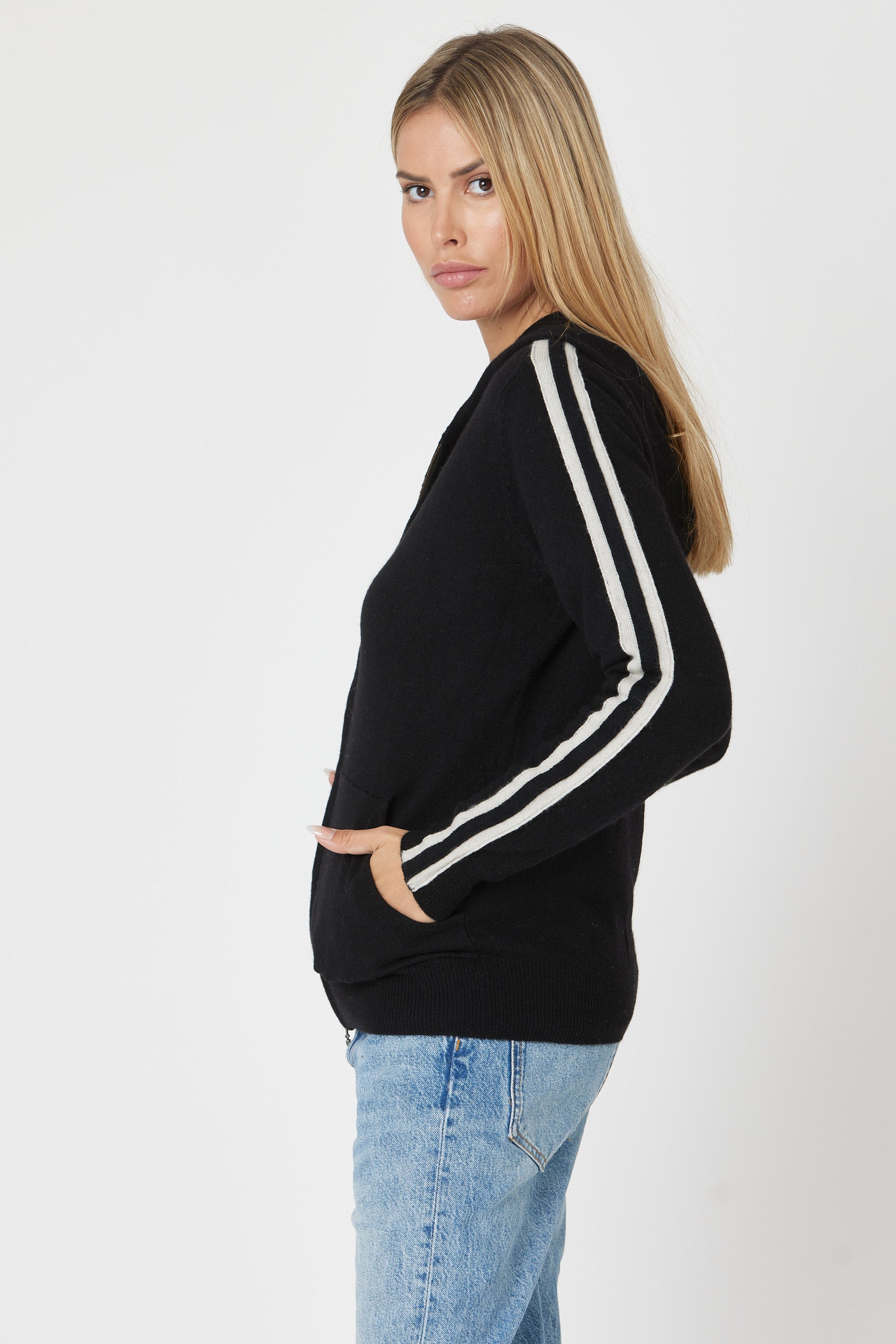 Off-duty Hoodie - Nuan Cashmere - classic - elegant - cashmere