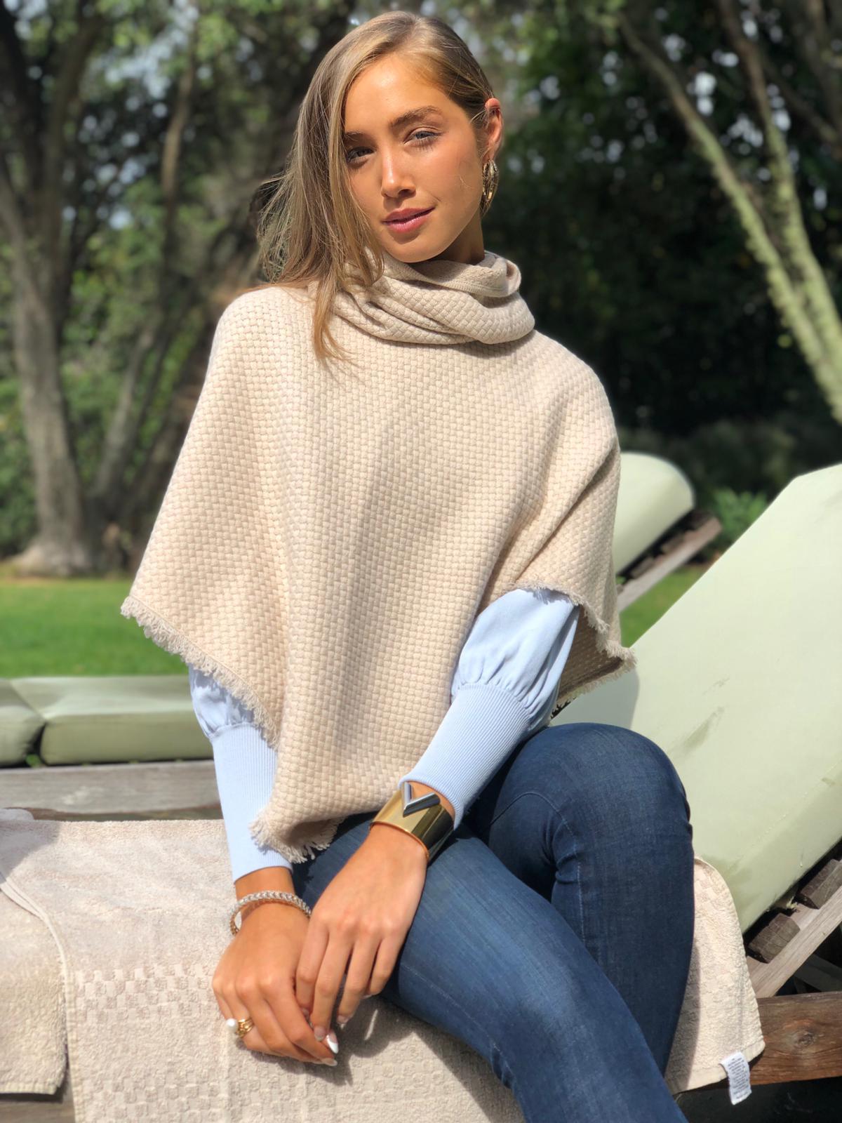COCO Poncho - Nuan Cashmere - classic - elegant - cashmere