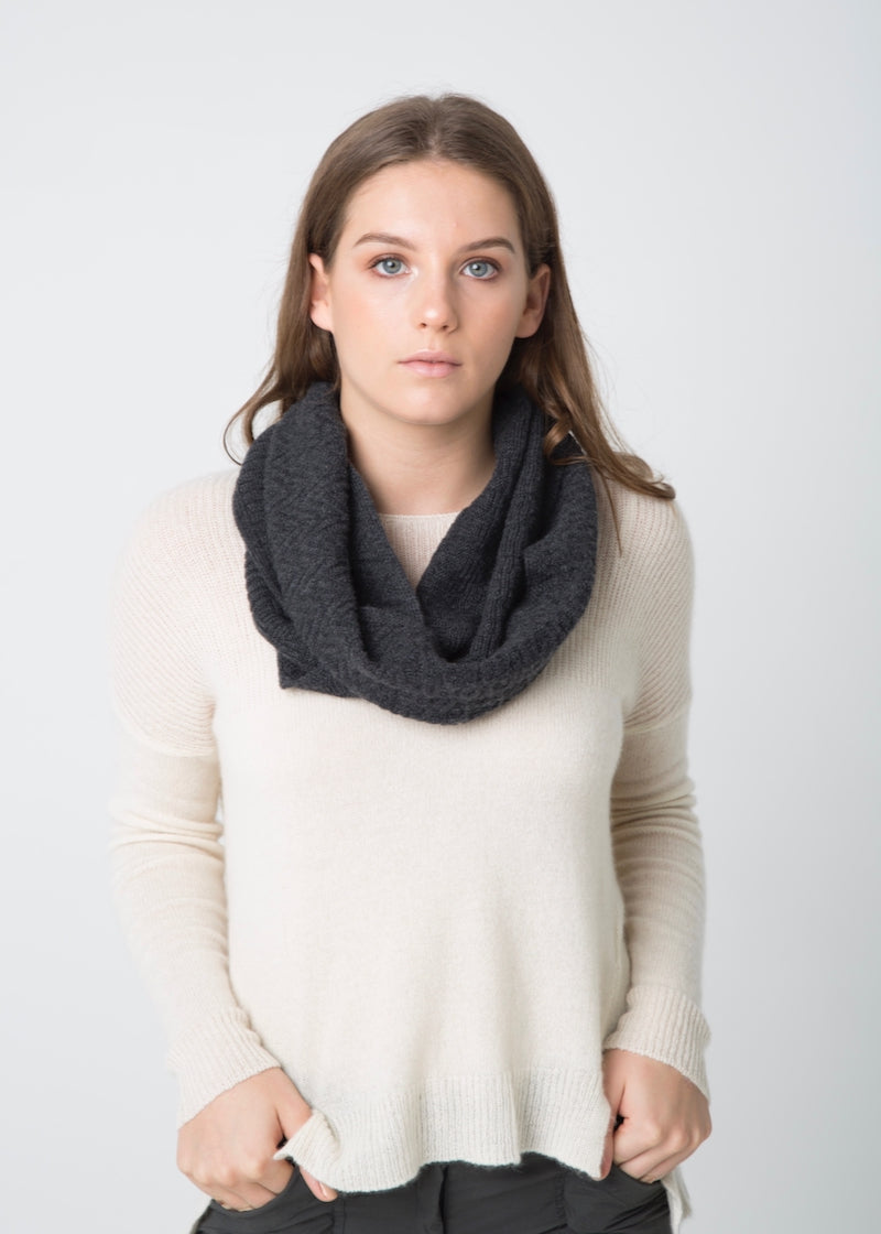 Textured Infinity Scarf - Nuan Cashmere - classic - elegant - cashmere