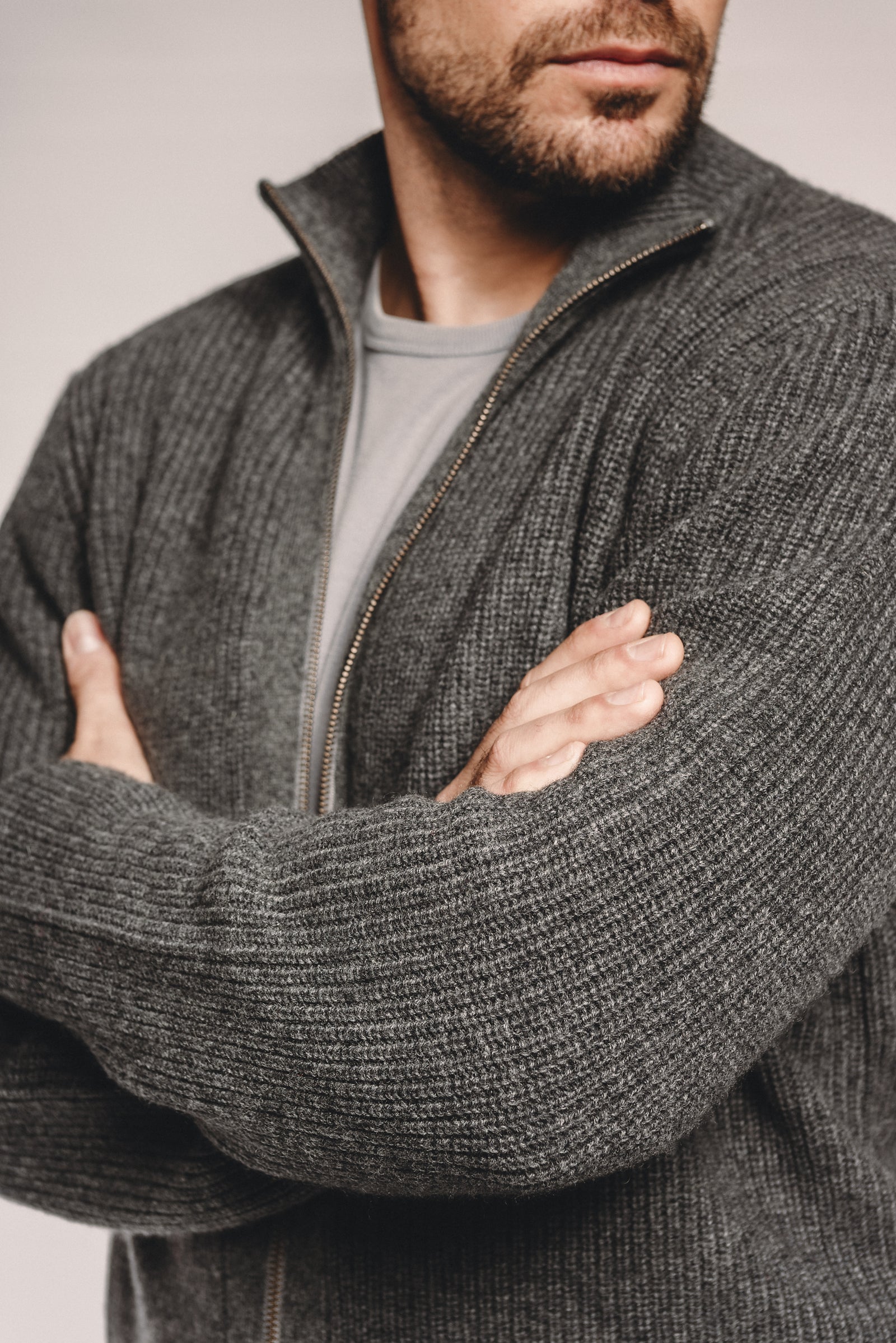 Ribbed Cashmere Bomber - Nuan Cashmere - classic - elegant - cashmere