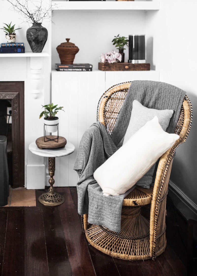 Lumbar Plain-Knit Cushion - Nuan Cashmere - classic - elegant - cashmere