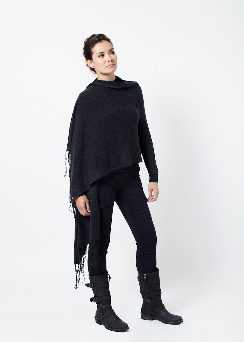 Hand-Fringed Cardi-Wrap - Nuan Cashmere - classic - elegant - cashmere